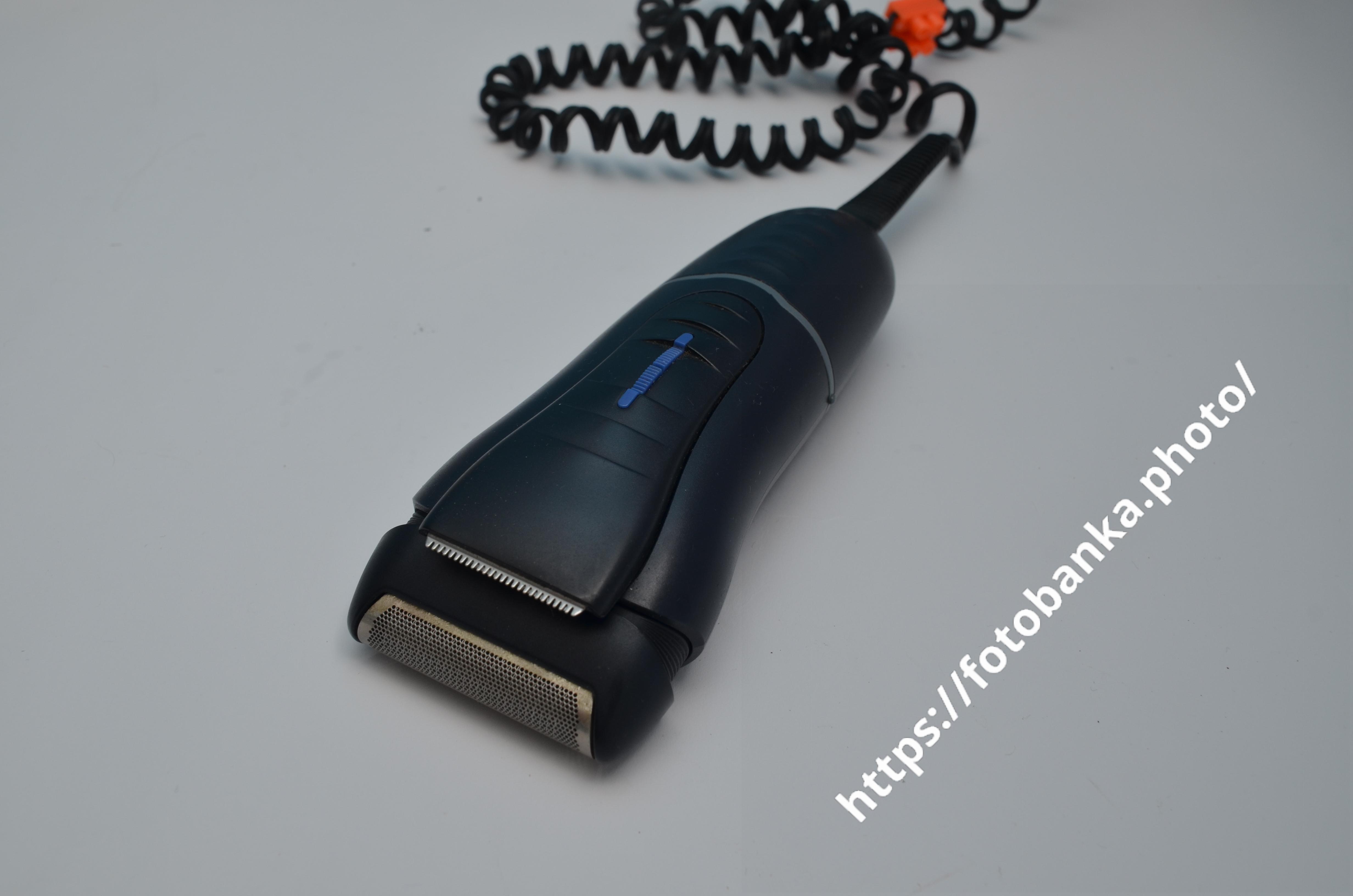 Electric shaver